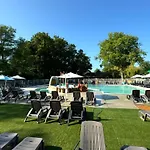 مكان تخييم Tente Avec Terrasse - 5 Pers. - Api-1-52-2033