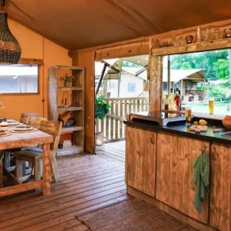 Tente Avec Terrasse - 5 Pers. - Api-1-52-2033
