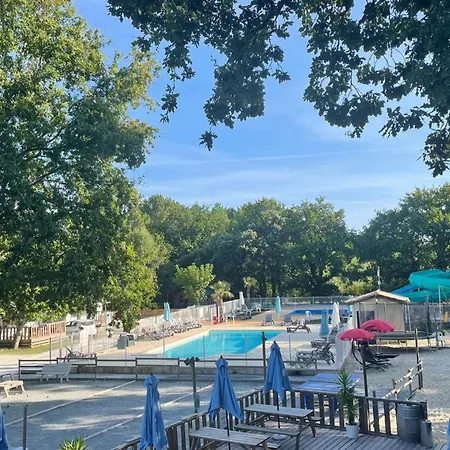 Tente Avec Terrasse - 5 Pers. - Api-1-52-2033